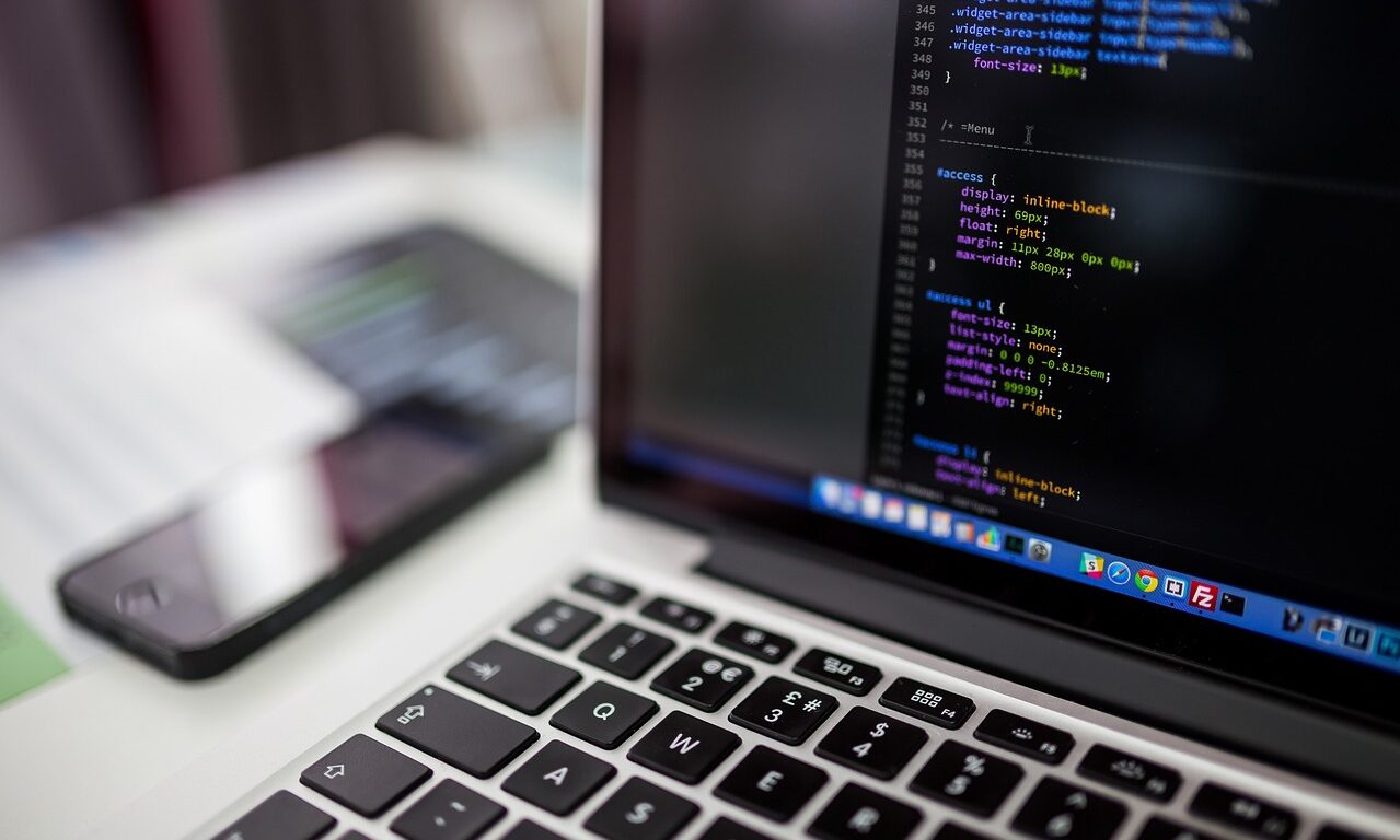 cropped laptop 2620118 1280